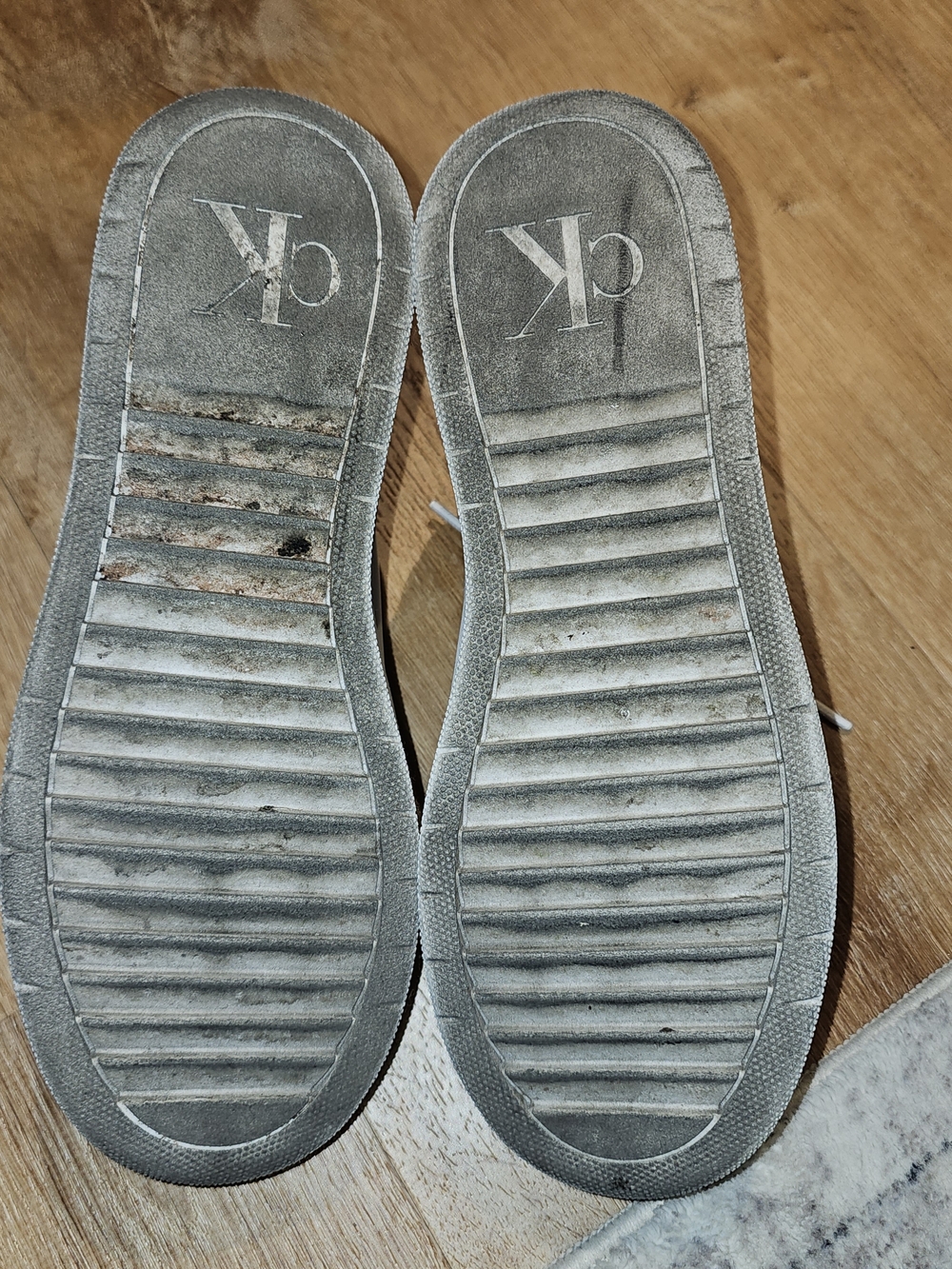 Calvin Klein Womens White Lace-Up Round Toe Sneaker Shoes Size 7.5 M - Picture 6 of 7
